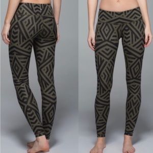 Lululemon Athletica Wunder Under Chevron Shuffle Leggings Green & Black …